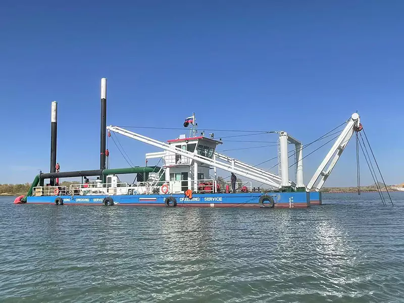 Cutter-Saugbagger – ein leistungsstarkes Werkzeug zum effizienten Aufbrechen von Gestein und zum Entfernen von Schlick.